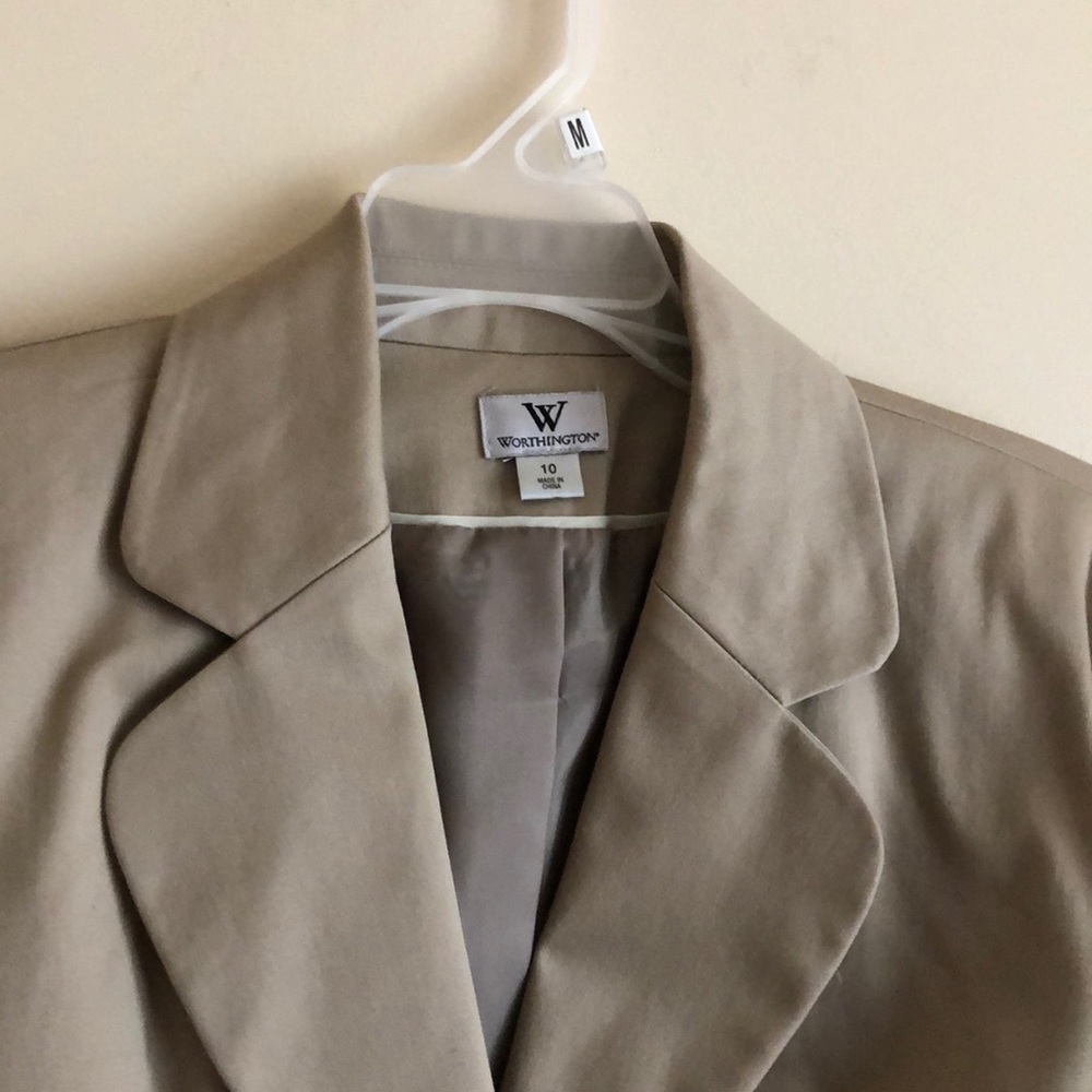 Jacket - Picture 3 of 4